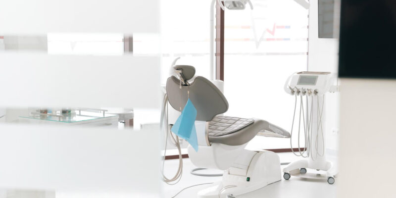 Les avantages de la proximité entre le cabinet dentaire et le lieu de travail