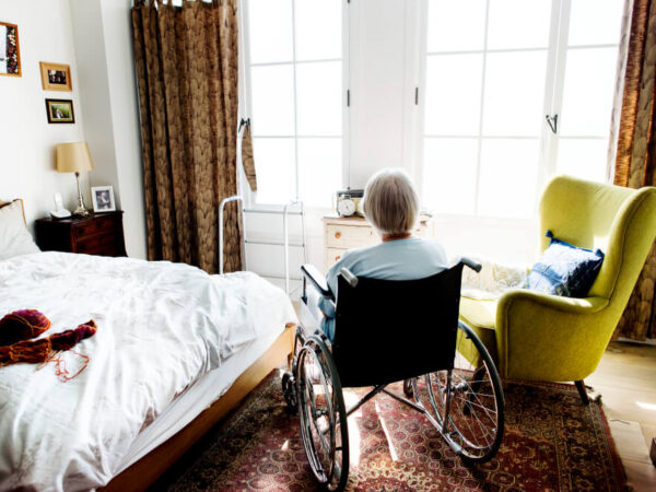 EHPAD public, privé ou associatif : quelles différences pour les seniors et leurs familles ?